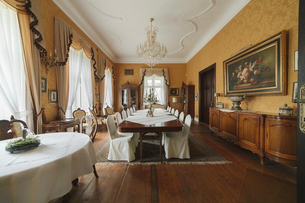 Palac Gruszow Свидница Экстерьер фото